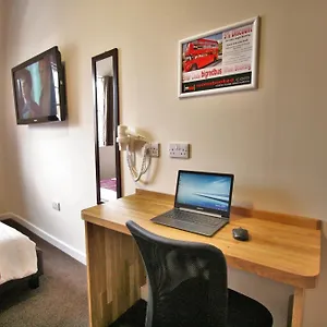 By Roomsbooked Hotel Gloucester