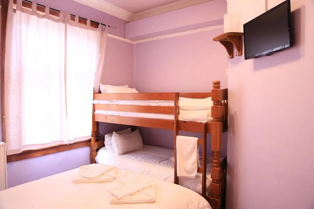 **  Twin Lions Hotel Edinburgh United Kingdom
