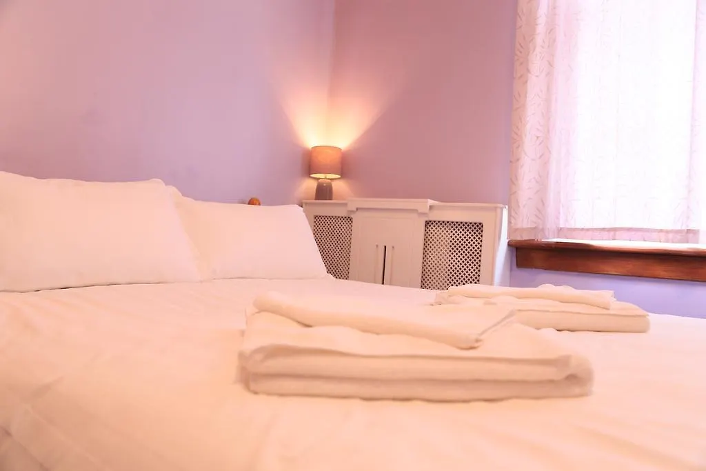Twin Lions Hotel エディンバラ 2*,  イギリス